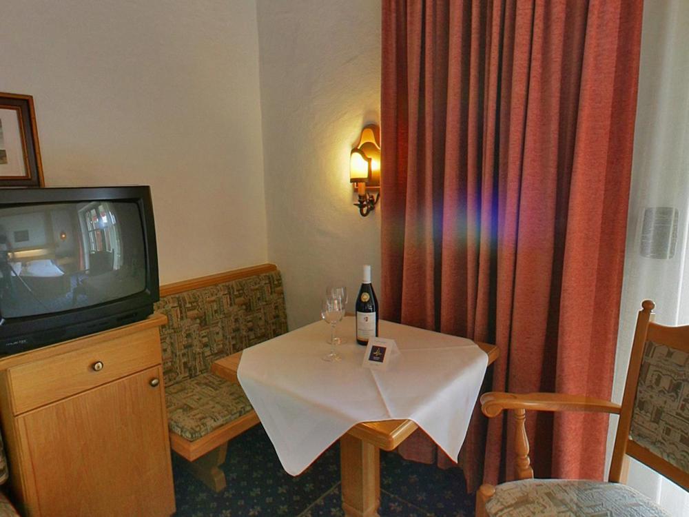 Hotel Alpina Hagnau Exteriör bild
