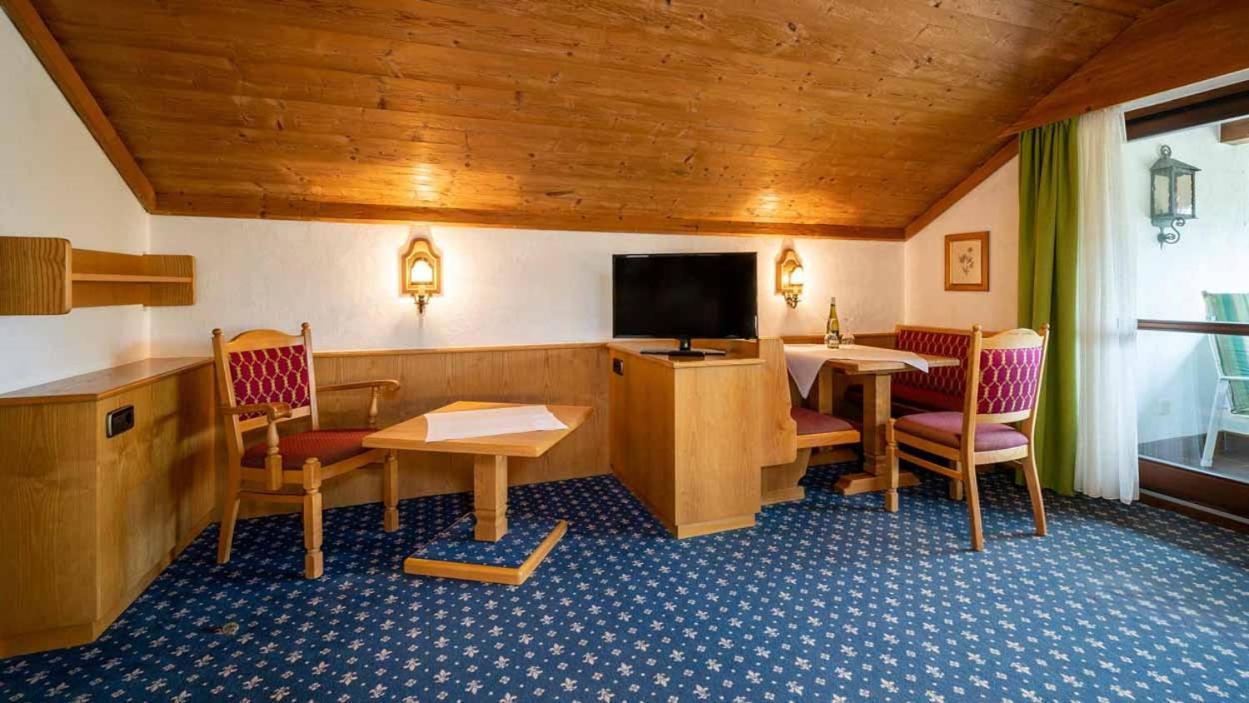 Hotel Alpina Hagnau Exteriör bild