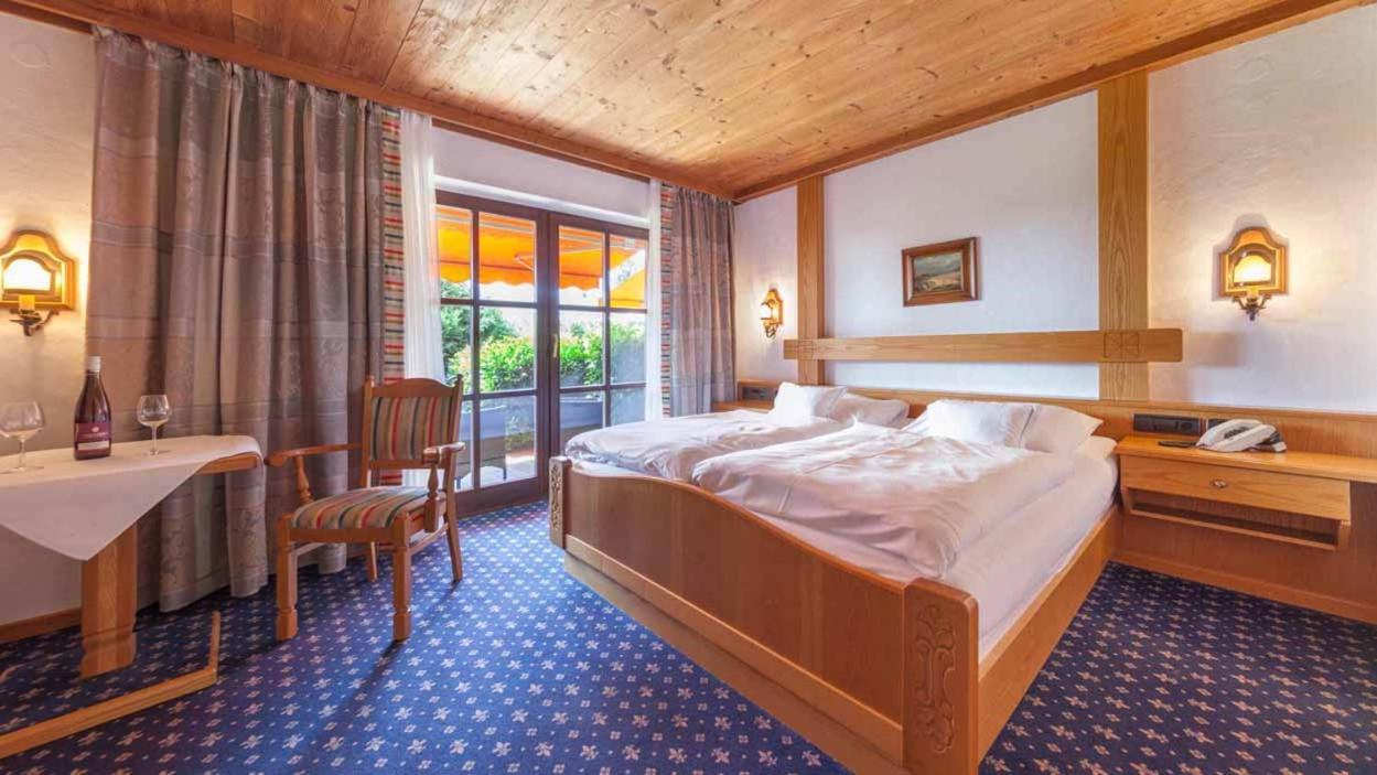 Hotel Alpina Hagnau Exteriör bild